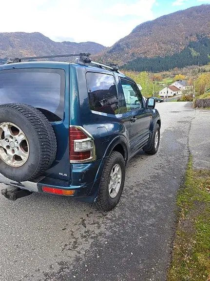 Mitsubishi Pajero 2001 photo 3