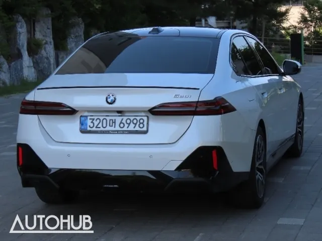 BMW 5 Series 2025 photo 3