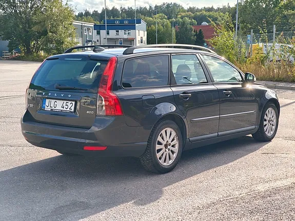 Volvo V50 2010 photo 3