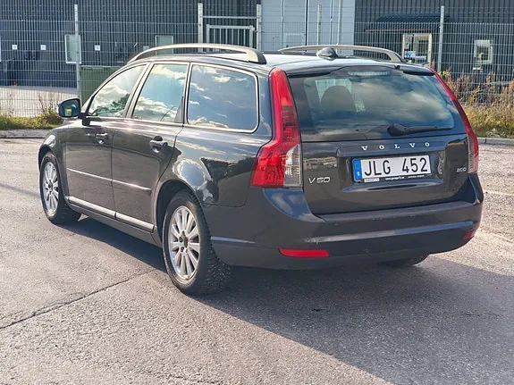 Volvo V50 2010 photo 4