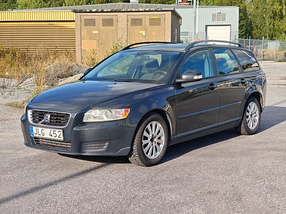 Volvo V50 2010 photo 2