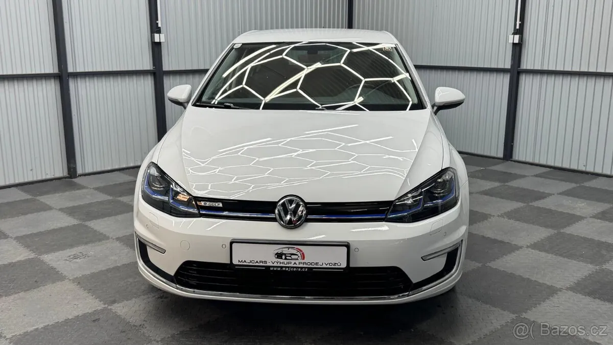 Volkswagen E-Golf 2018 photo 3