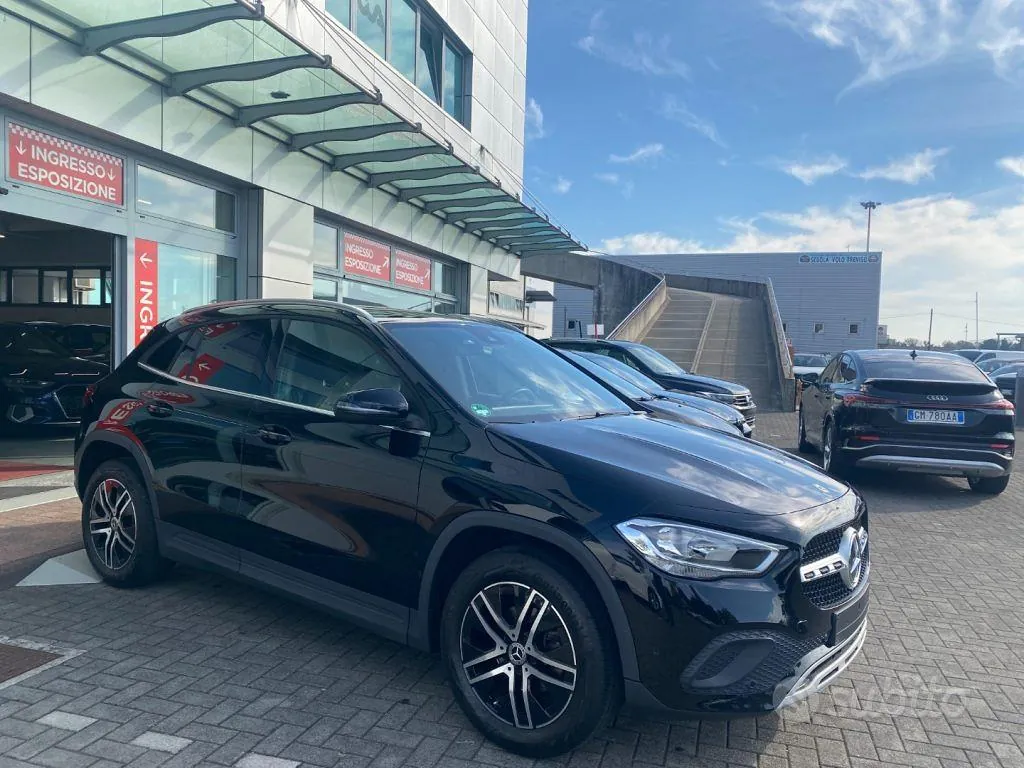 Mercedes-Benz Gla 2023 photo 3
