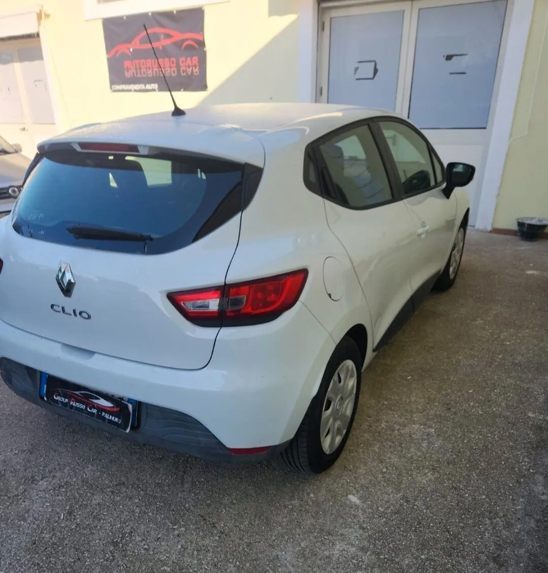 Renault Clio 2014 photo 5