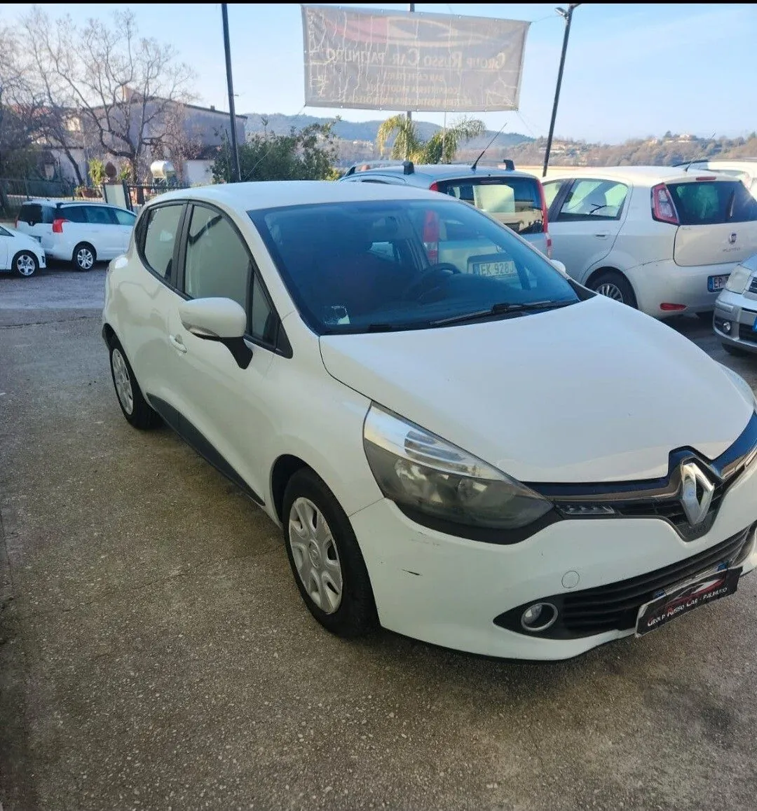 Renault Clio 2014 photo 3