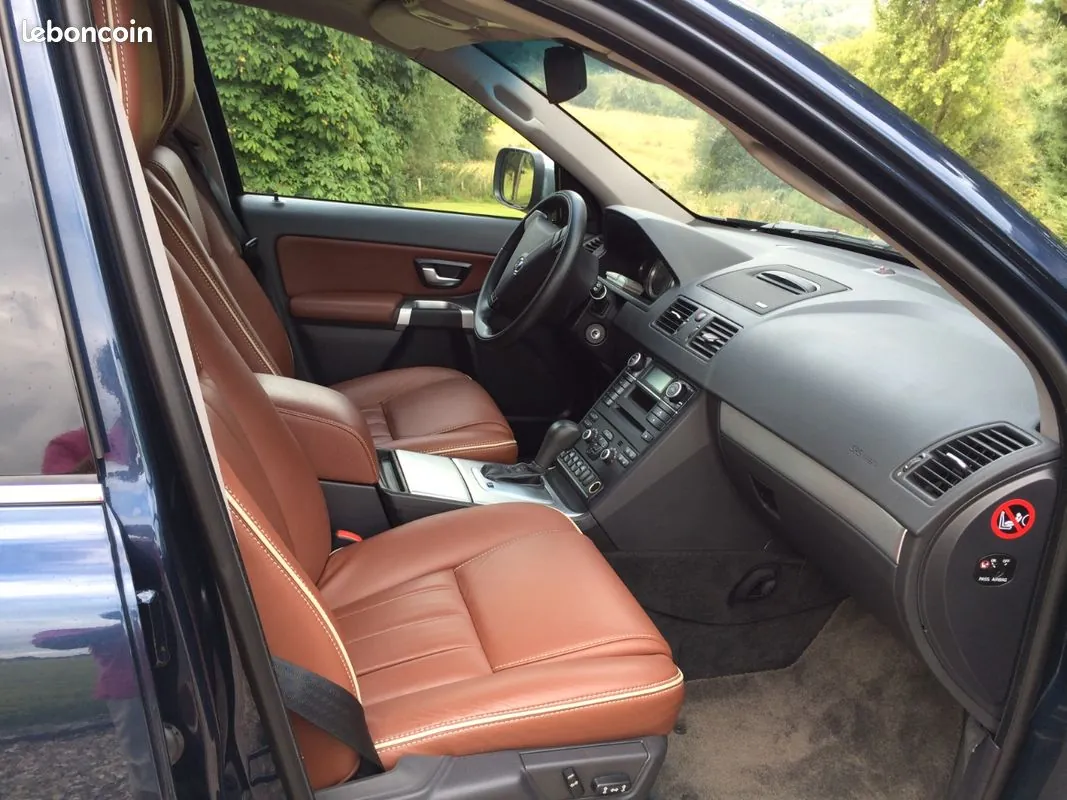 Volvo Xc90 2011 photo 3