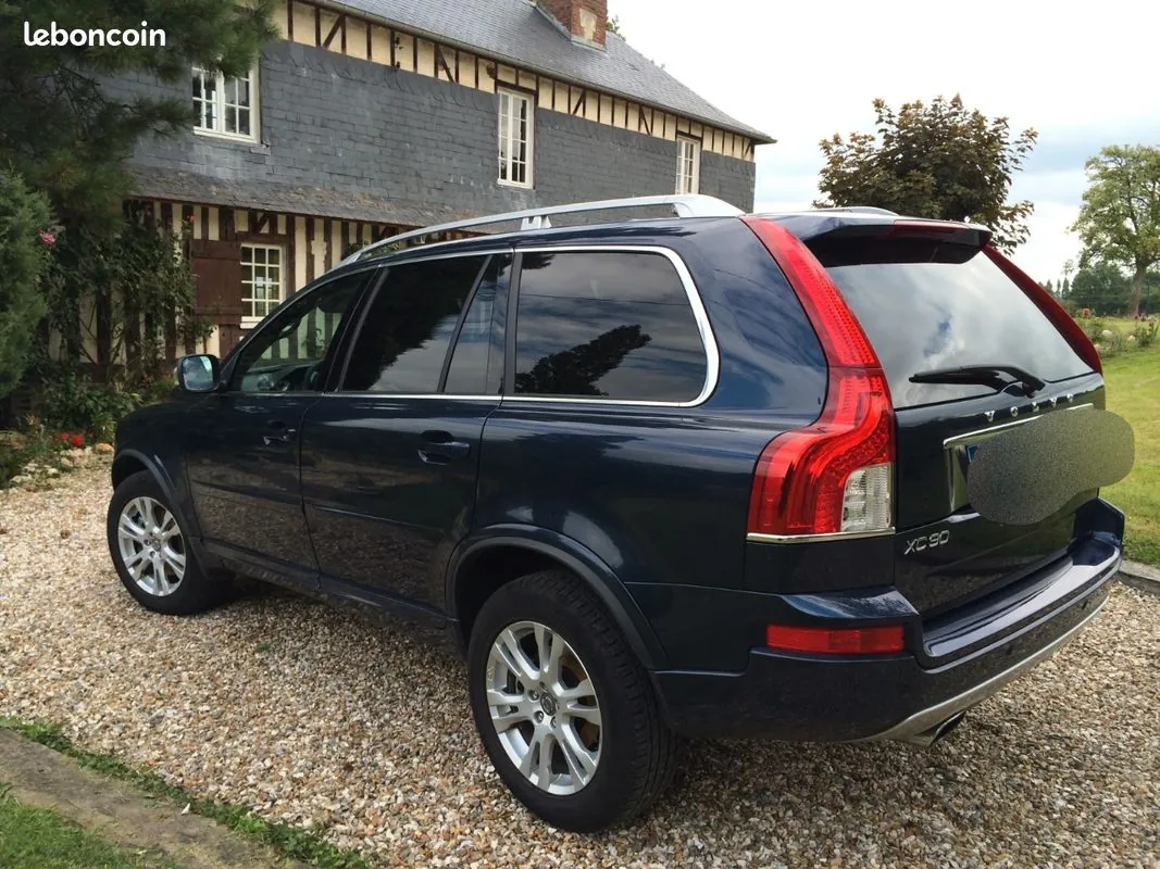 Volvo Xc90 2011 photo 2