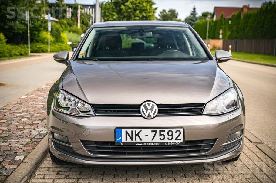 Volkswagen Golf 2013 photo 2