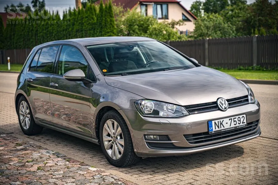 Volkswagen Golf 2013 photo 3