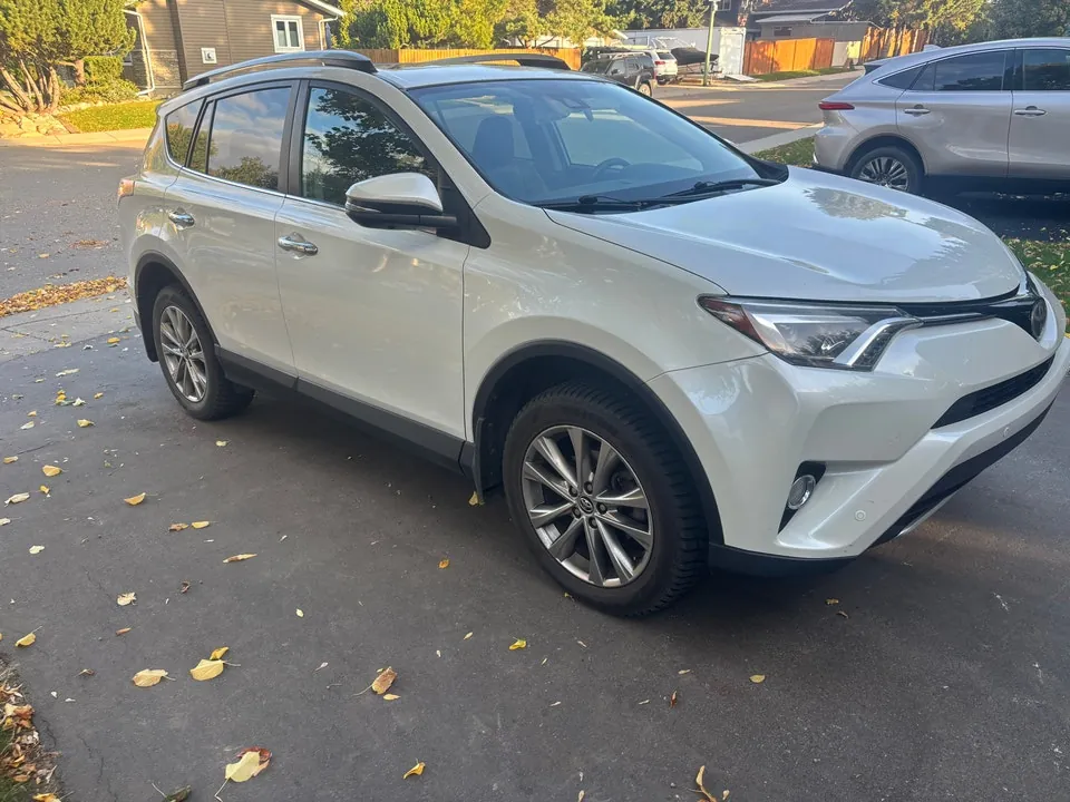Toyota Rav4 2016 photo 2