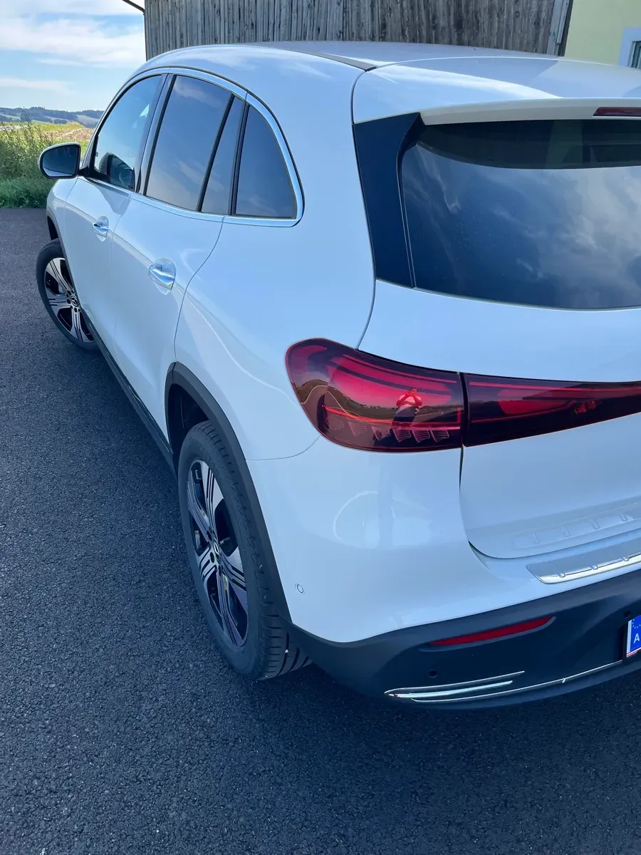 Mercedes-Benz Eqa
