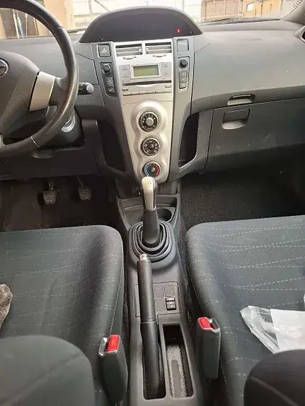 Toyota Yaris 2007 photo 4