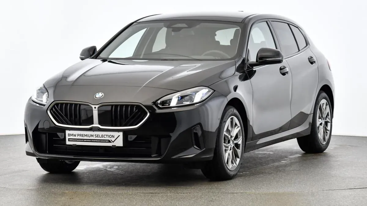 BMW 1 Series 2024 photo 2