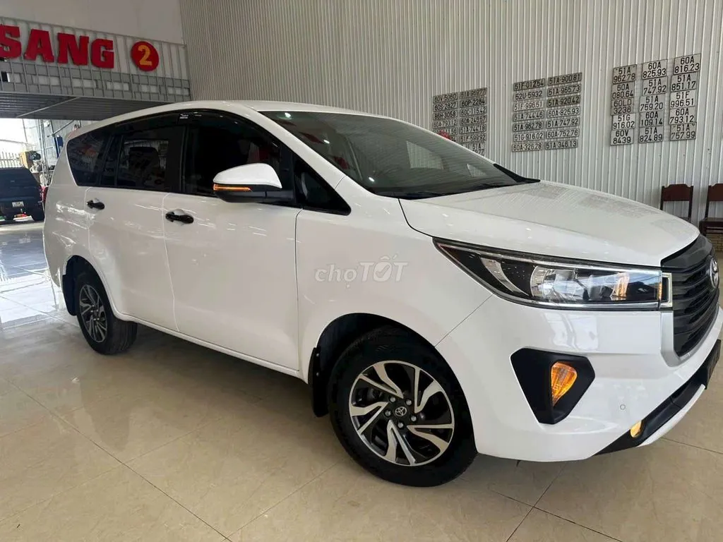 Toyota Innova 2022 photo 3
