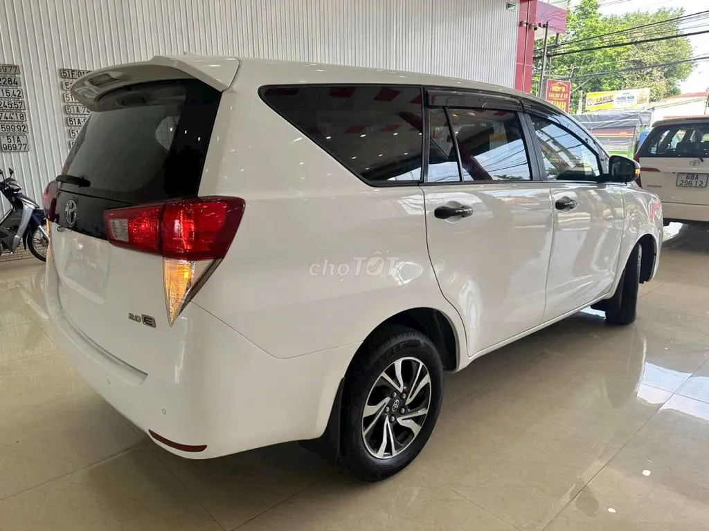 Toyota Innova 2022 photo 5