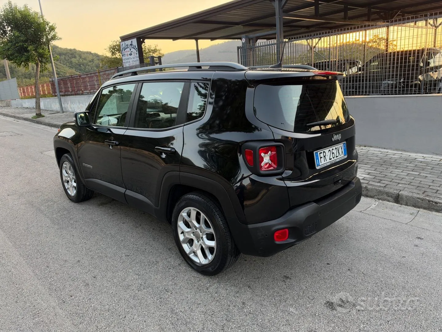 Jeep Renegade 2018 photo 2