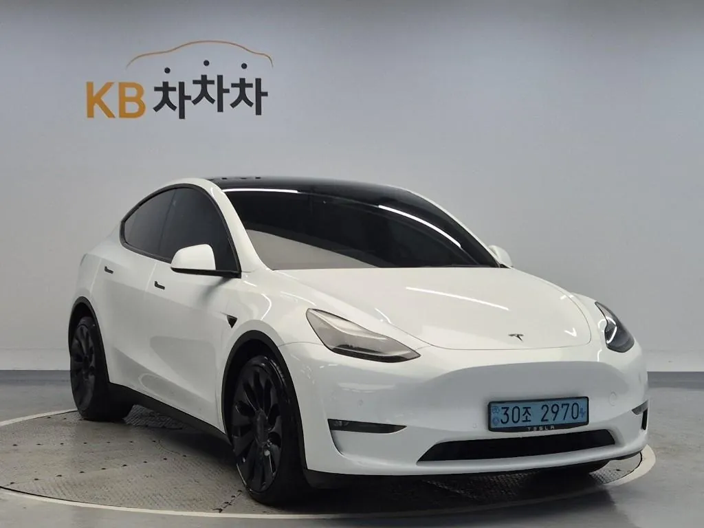 Tesla Model Y 2022 photo 4