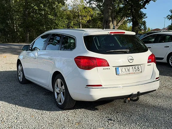 Opel Astra 2015 photo 4