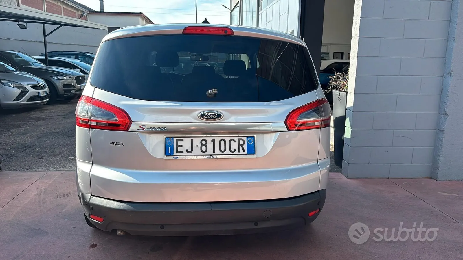 Ford S-Max 2011 photo 4