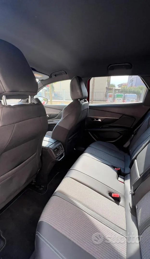 Peugeot 3008 2023 photo 4