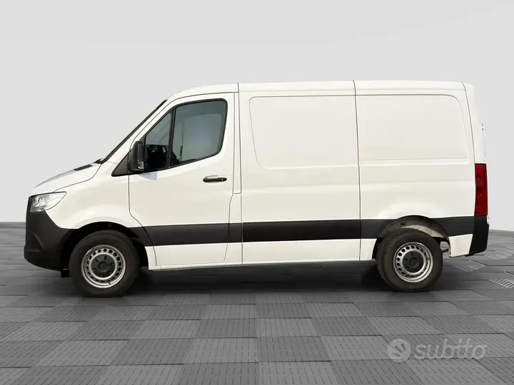 Mercedes-Benz Sprinter 2024 photo 2