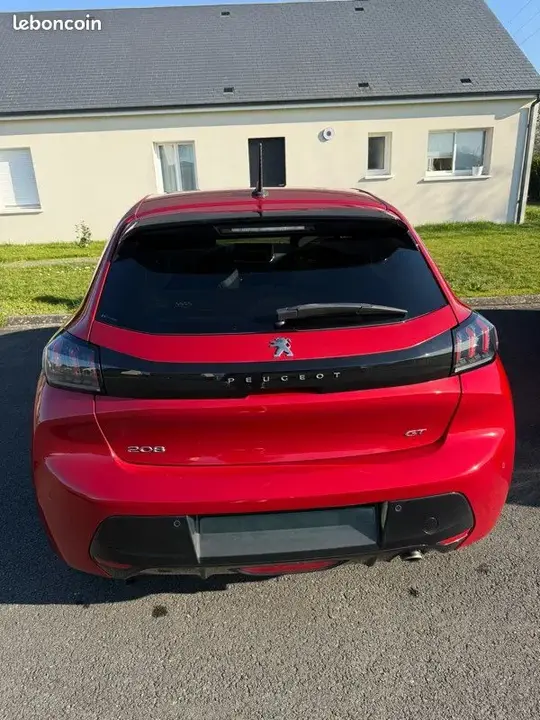 Peugeot 208 2021 photo 2