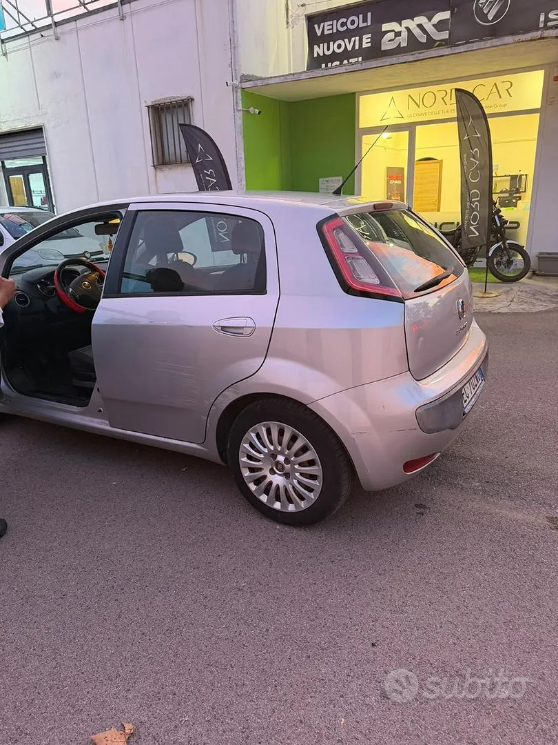 Fiat Punto Evo 2010 photo 4