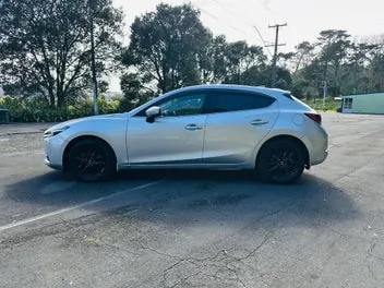 Mazda Axela 2017 photo 5