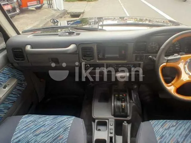 Toyota Land Cruiser 1988 photo 4