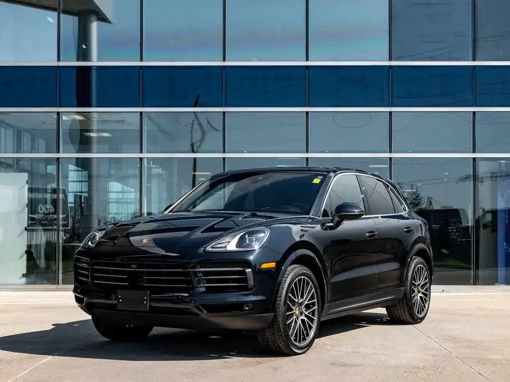 Porsche Cayenne 2023 photo 2