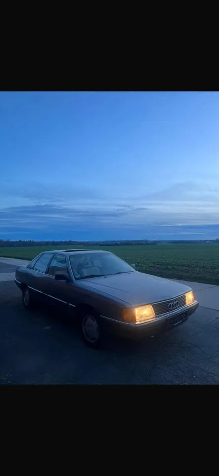 Audi 100