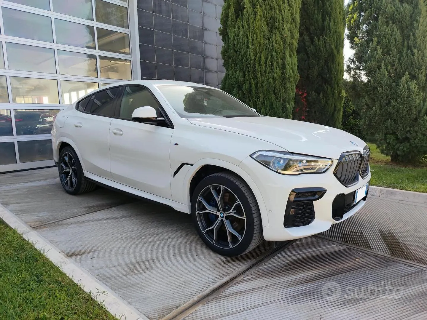 BMW X6 2023 photo 3