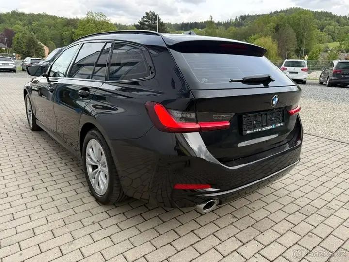 BMW 320D 2023 photo 2