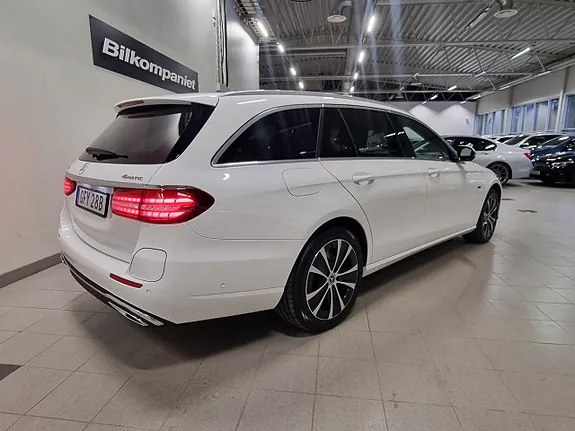 Mercedes-Benz E300 2021 photo 5