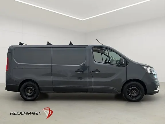Renault Trafic 2022 photo 2