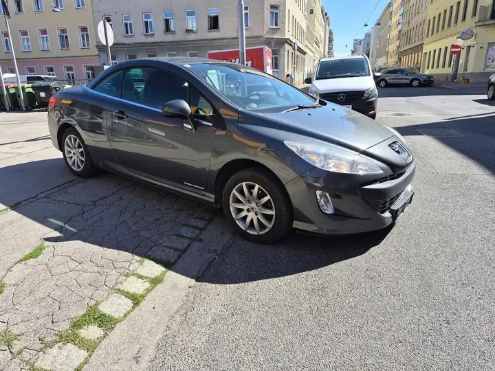 Peugeot 308 2010 photo 2