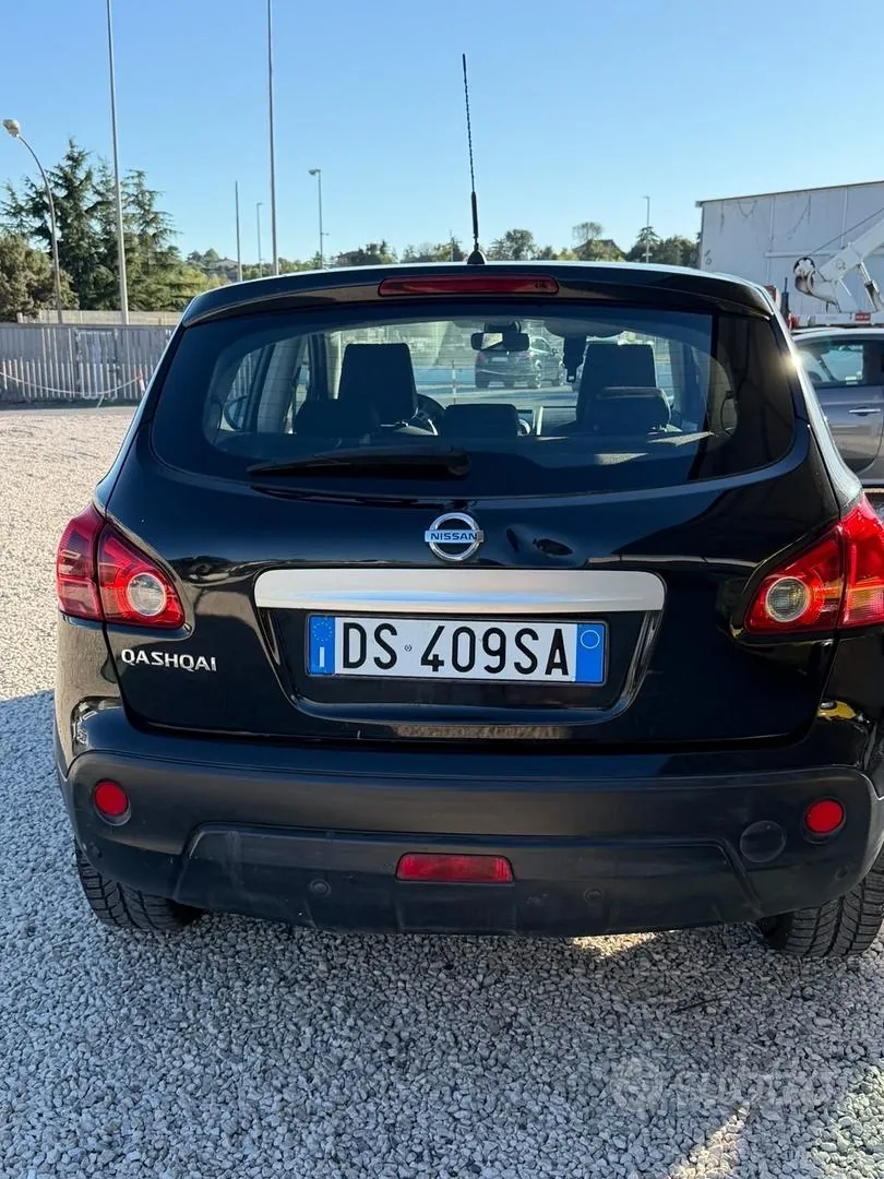 Nissan Qashqai 2008 photo 2