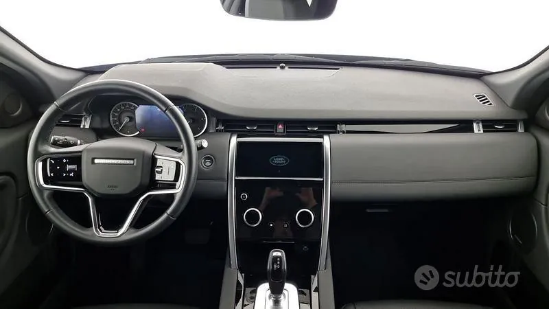 Land Rover Discovery Sport 2023 photo 4