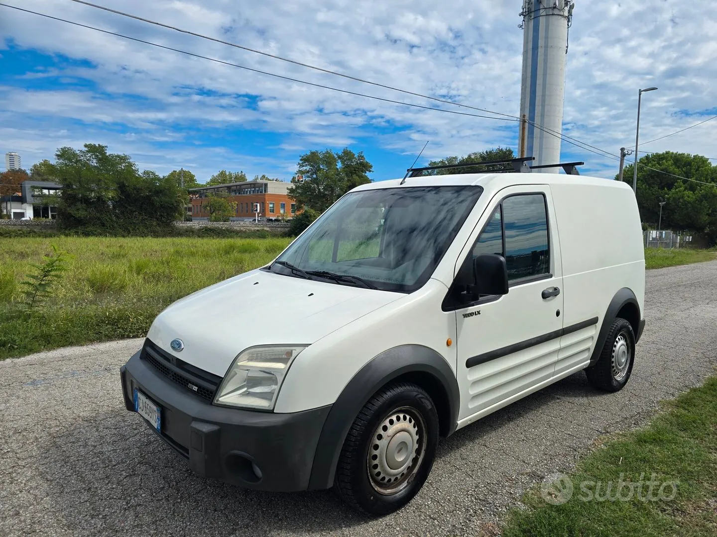 Ford Transit Connect 2004 photo 2