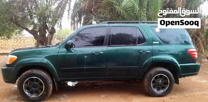 Toyota Sequoia 2004 photo 3