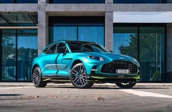 Aston Martin Dbx 2024 photo 2