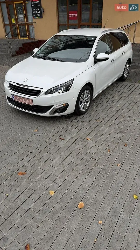 Peugeot 308 2015 photo 2