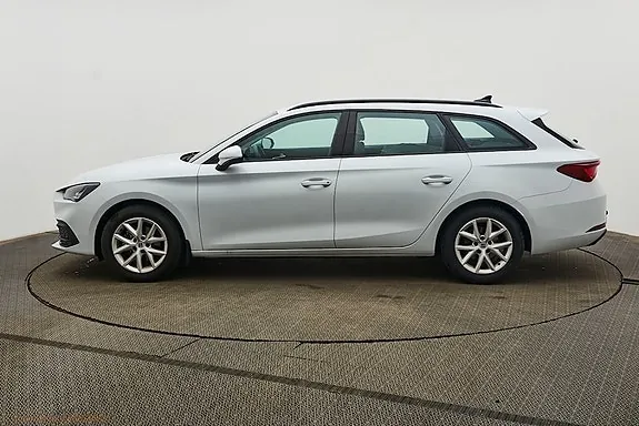 Seat Leon 2025 photo 3