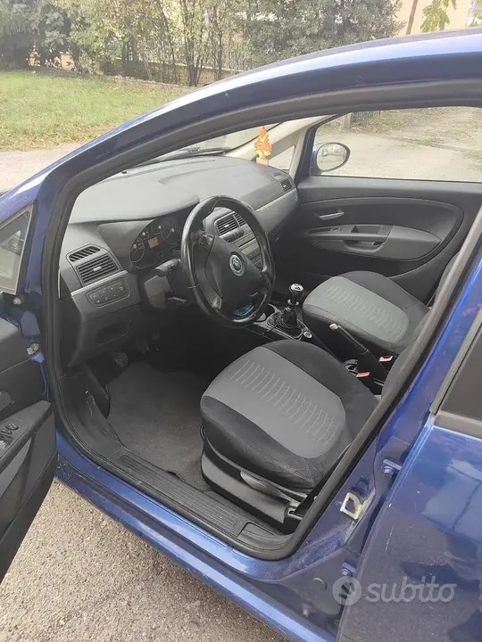 Fiat Punto 2008 photo 4