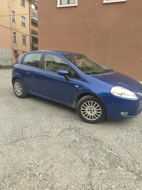 Fiat Punto 2008 photo 3