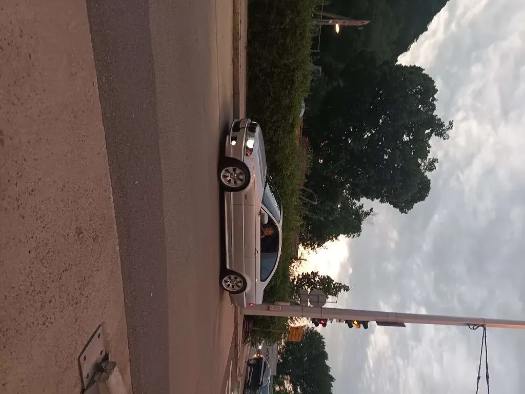 BMW 3 Series 2002 photo 2