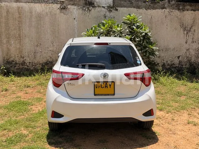 Toyota Vitz 2018 photo 2