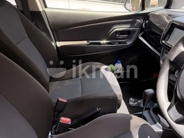 Toyota Vitz 2018 photo 5