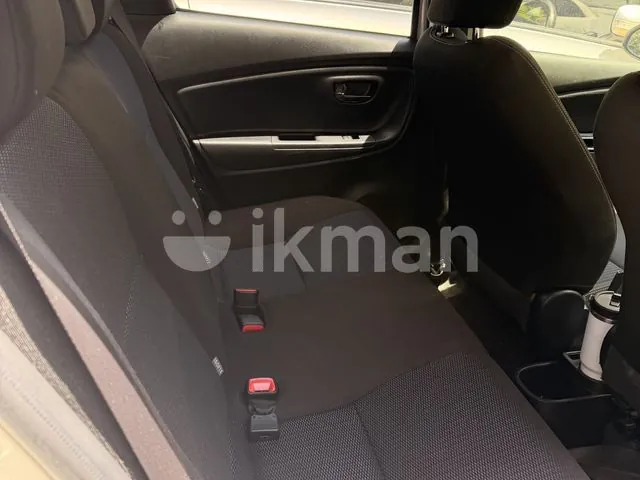 Toyota Vitz 2018 photo 3