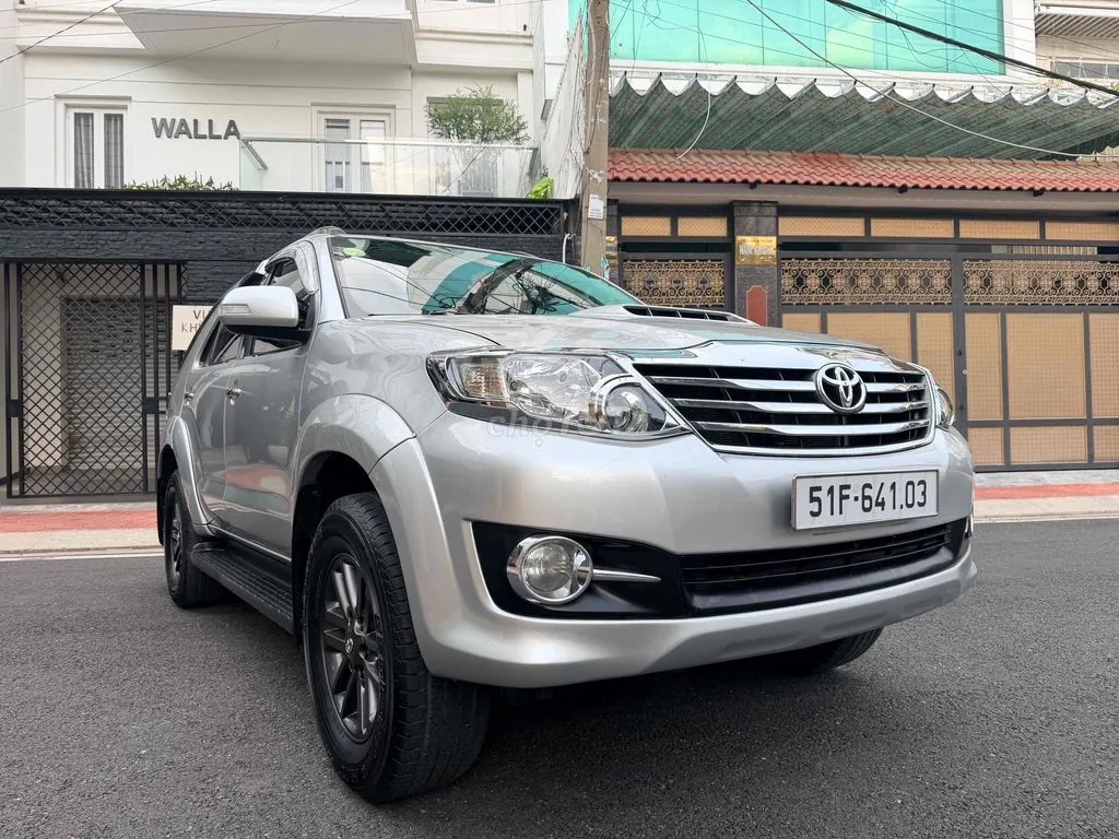 Toyota Fortuner 2016 photo 2